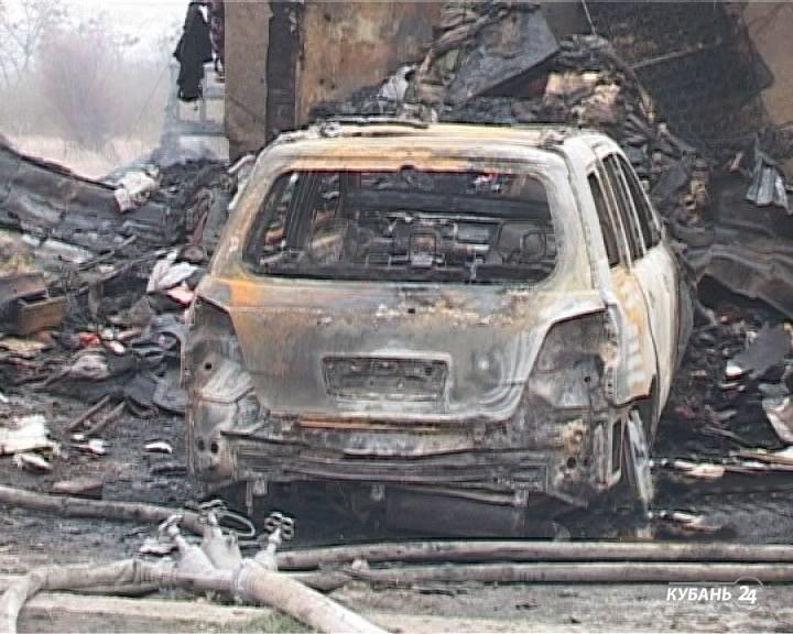 «Факты. Происшествия»: на Кубани в пожарах погибли трое человек, в Краснодаре арестовали криминального авторитета, в Армавире задержали похитителя вазонов