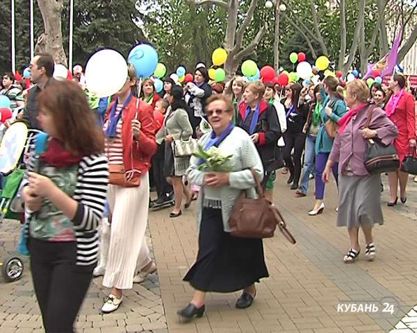 «Факты 24»: в Краснодаре отметили Праздник Весны и Труда, новый антипиратский закон вступил в силу, «Атамань» открыла сезон