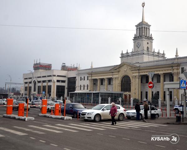 «Факты. Происшествия»: вора-рецидивиста поймали на краснодарском вокзале, сочинские полицейские стали донорами для жертвы ДТП