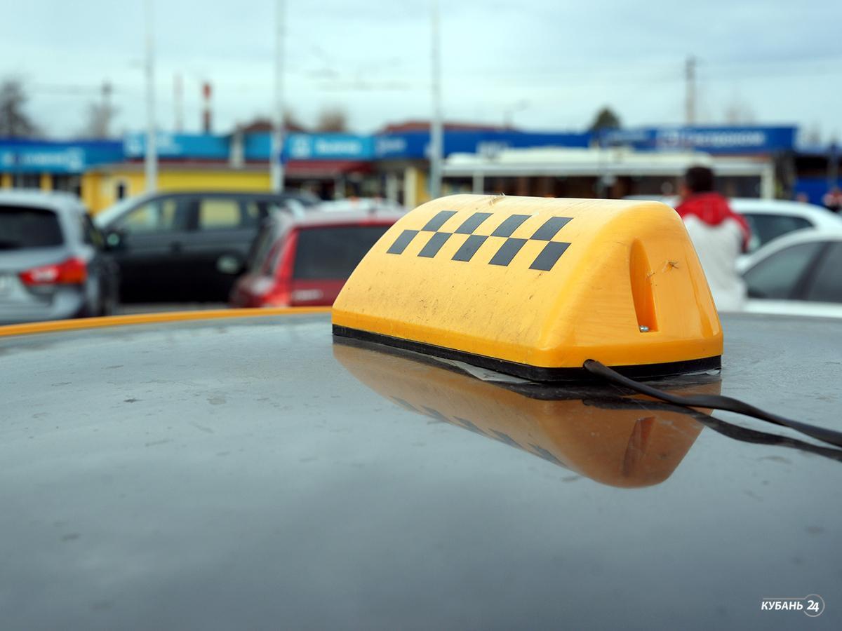 «Деловые факты»: новые правила для таксистов