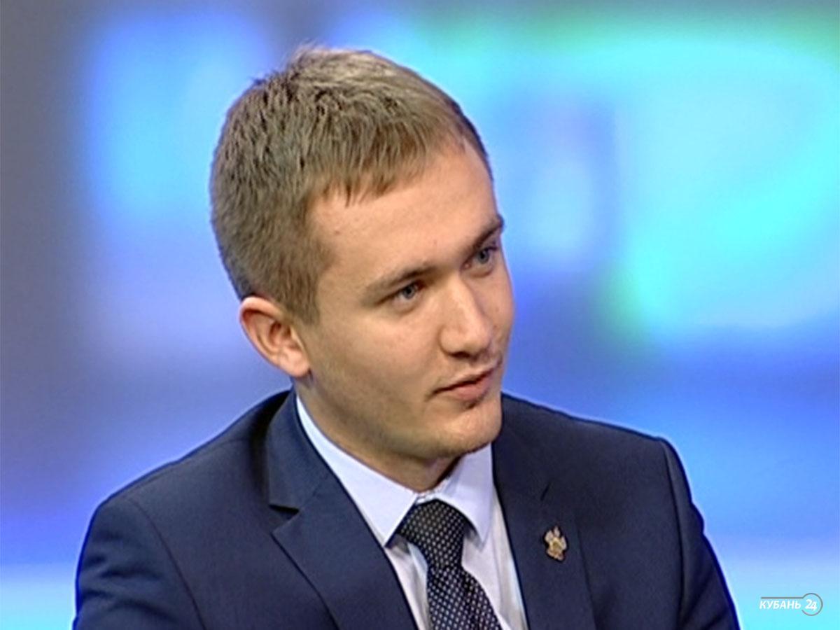 Руководитель Союза молодежи Кубани Александр Пилипенко: проблемы становления советской власти в России должны стать уроком для нынешней власти
