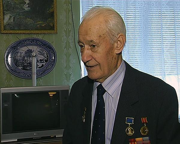 Краснодарскому панфиловцу вручили медаль в честь 70-летия Победы