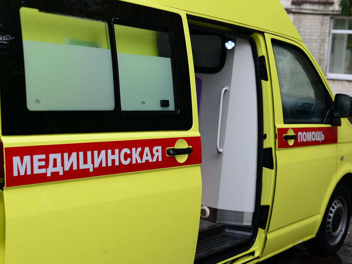 Двое пострадавших в аварии с вертолетом в Сочи находятся в тяжелом состоянии