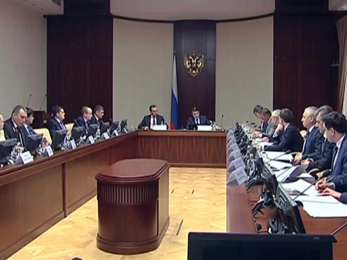 Кондратьев принял участие в совещании по развитию транспортной инфраструктуры на юге России