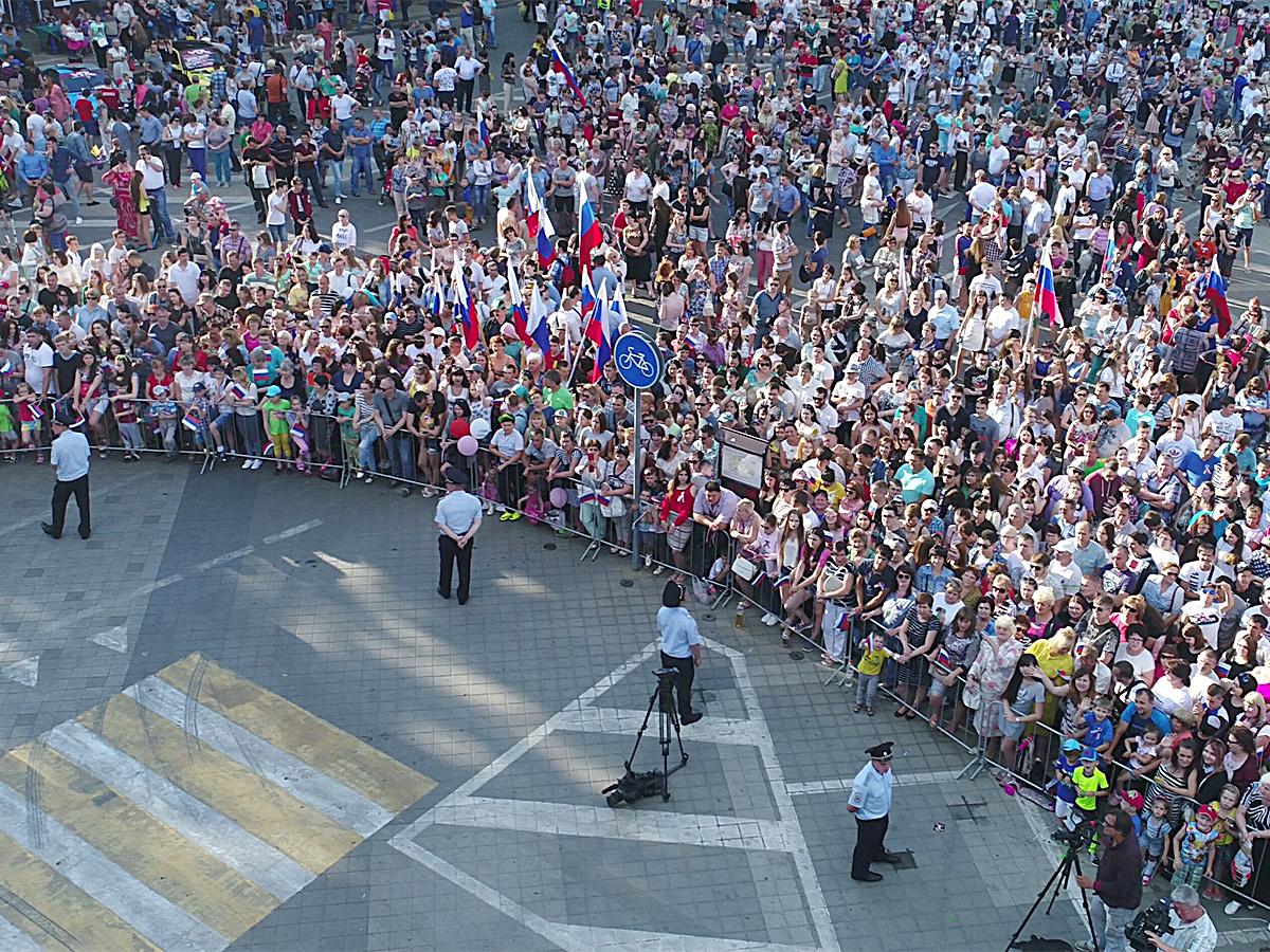 На Кубани в День России открыли более 300 праздничных площадок