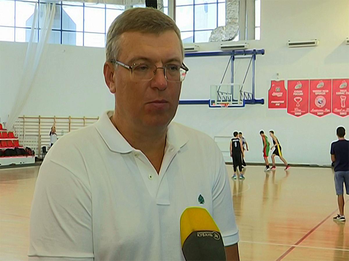 В Краснодаре стартовал баскетбольный турнир «Золотая корзина»