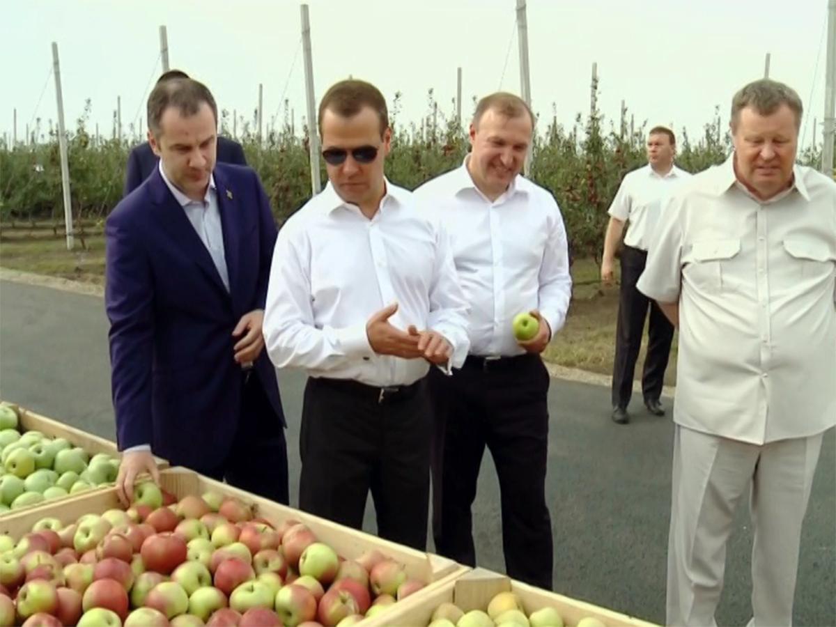 Дмитрий Медведев с рабочим визитом посетил одно из крупнейших агропредприятий Адыгеи