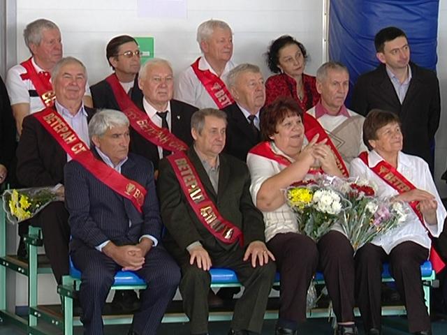 В Лабинске при передаче эстафеты «Навстречу ЧМ по футболу в Сочи» чествовали ветеранов
