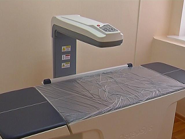 В ККБ № 2 установили аппарат для диагностики остеопороза ранних стадий