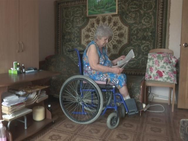 Власти Краснодара помогут пенсионеру построить пандус для жены-инвалида