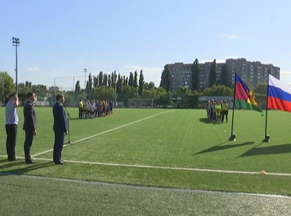 В Краснодаре идет финал Кубка губернатора по футболу в средней группе