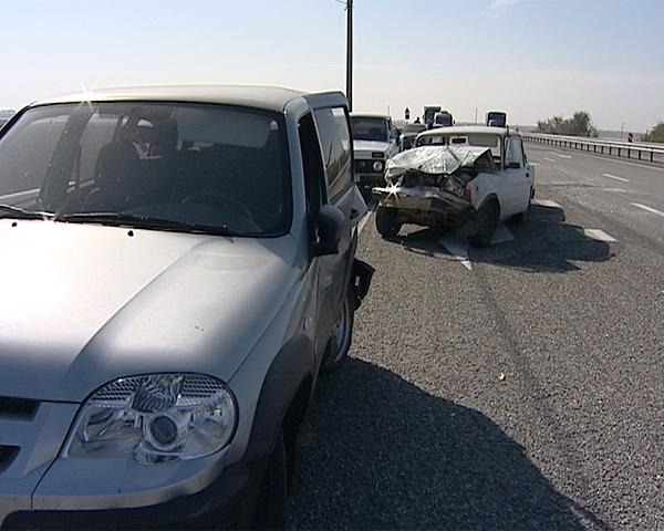 Водители рассказали об обстоятельствах аварий в Выселковском районе