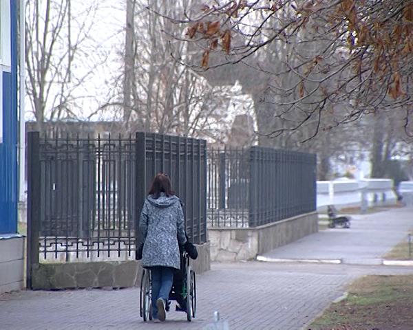 Жительница Павловского района оставила работу ради лечения сына