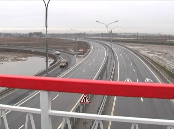 По пути к Крымскому мосту появилась новая транспортная развязка