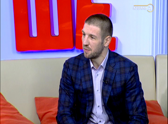 Депутат Госдумы,  боксер Дмитрий Пирог: если вы хотите помогать людям, начните с самых близких