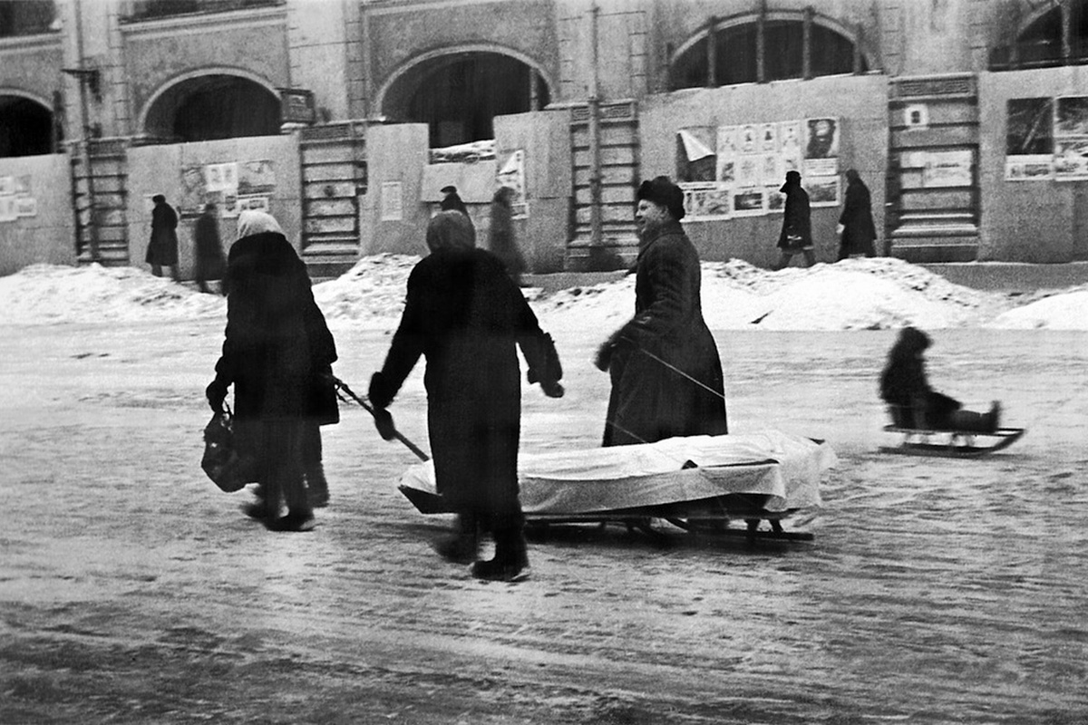 К годовщине снятия блокады Ленинграда. Отчёт начальника треста 