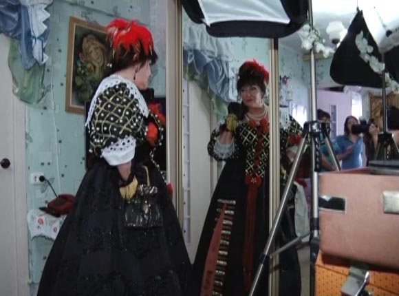 Женщина из Армавира создала коллекцию платьев по мотивам фильма «Три мушкетера»
