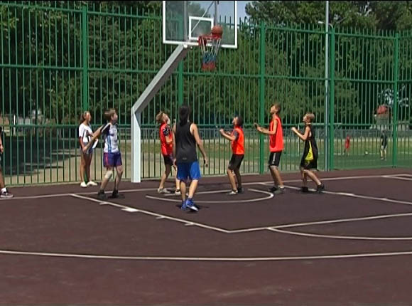 В Кореновске прошел зональный этап турнира по стритболу