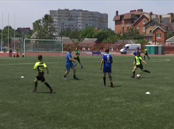На Кубани стартовал турнир по дворовому футболу на Кубок губернатора