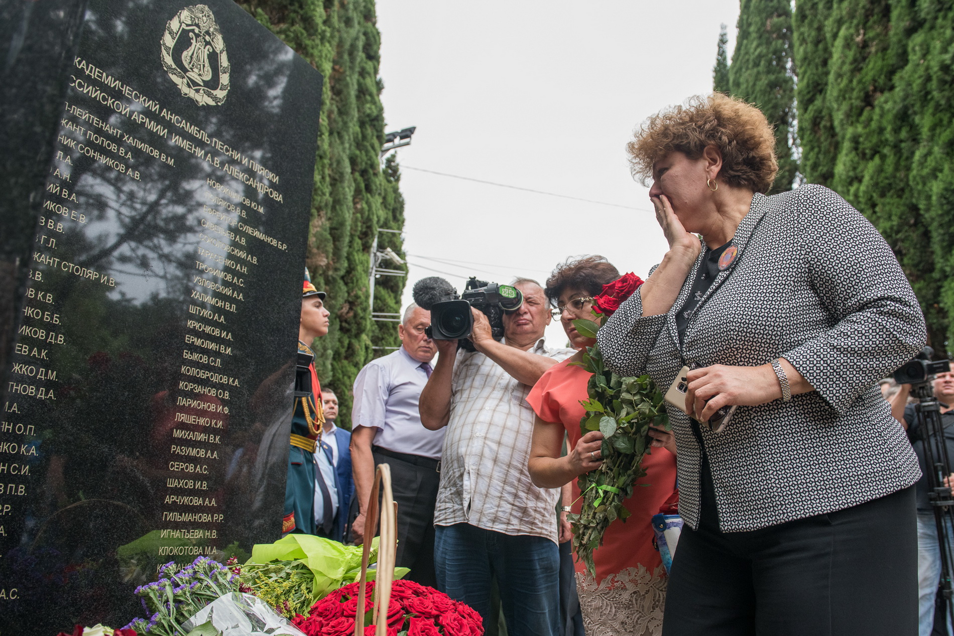 Памятник в Адлере погибшим в авиакатастрофе