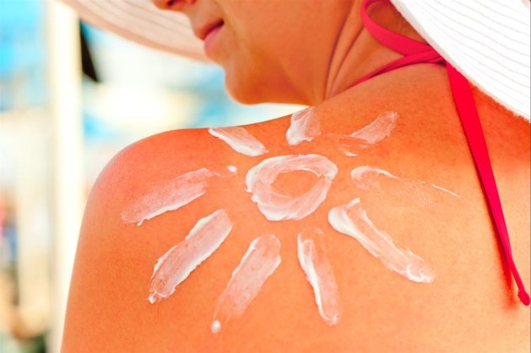 Как лечить солнечный ожог — советы дерматолога