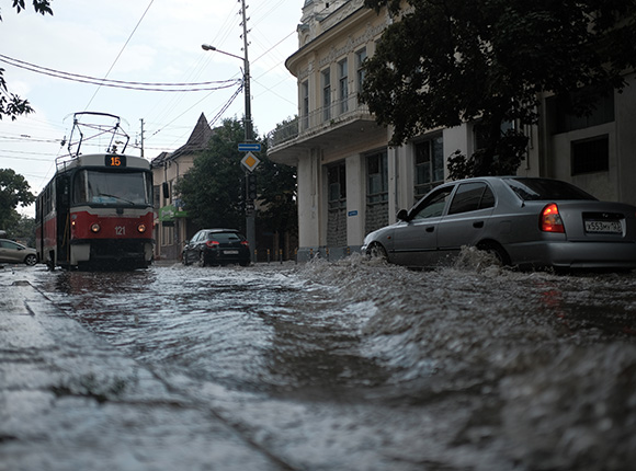Олдскульная традиция потопов: как без ливневки «плыл» Екатеринодар