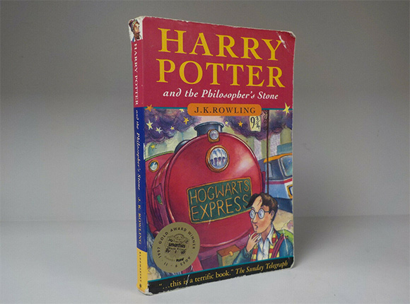 Первая книга о Гарри Поттере с опечатками ушла с молотка за 35 тыс. долларов