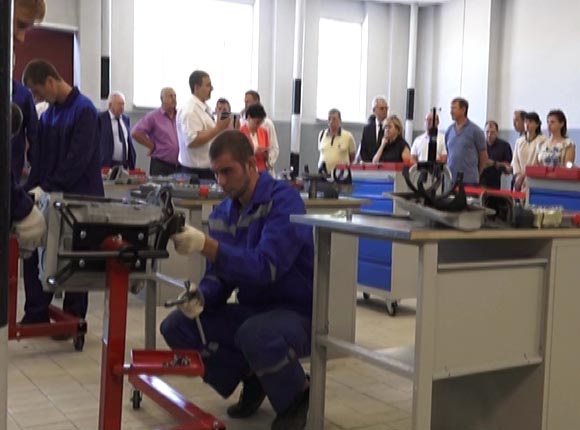 В техникуме Лабинска открыли современные лаборатории и мастерские