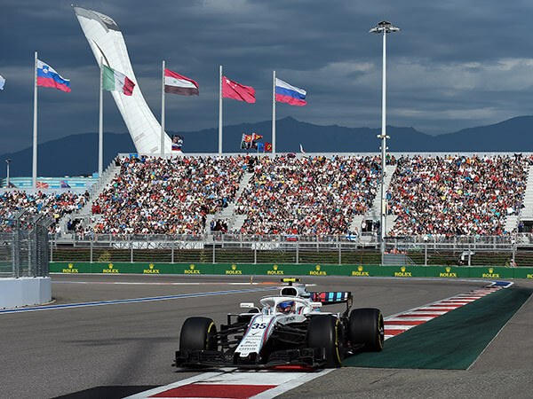 На трассе «Формулы-1» в Сочи прошла вторая сессия свободных заездов