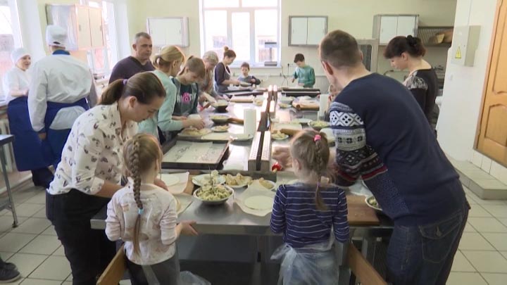 В Ейском колледже работает кружок «Школа кулинарного искусства»