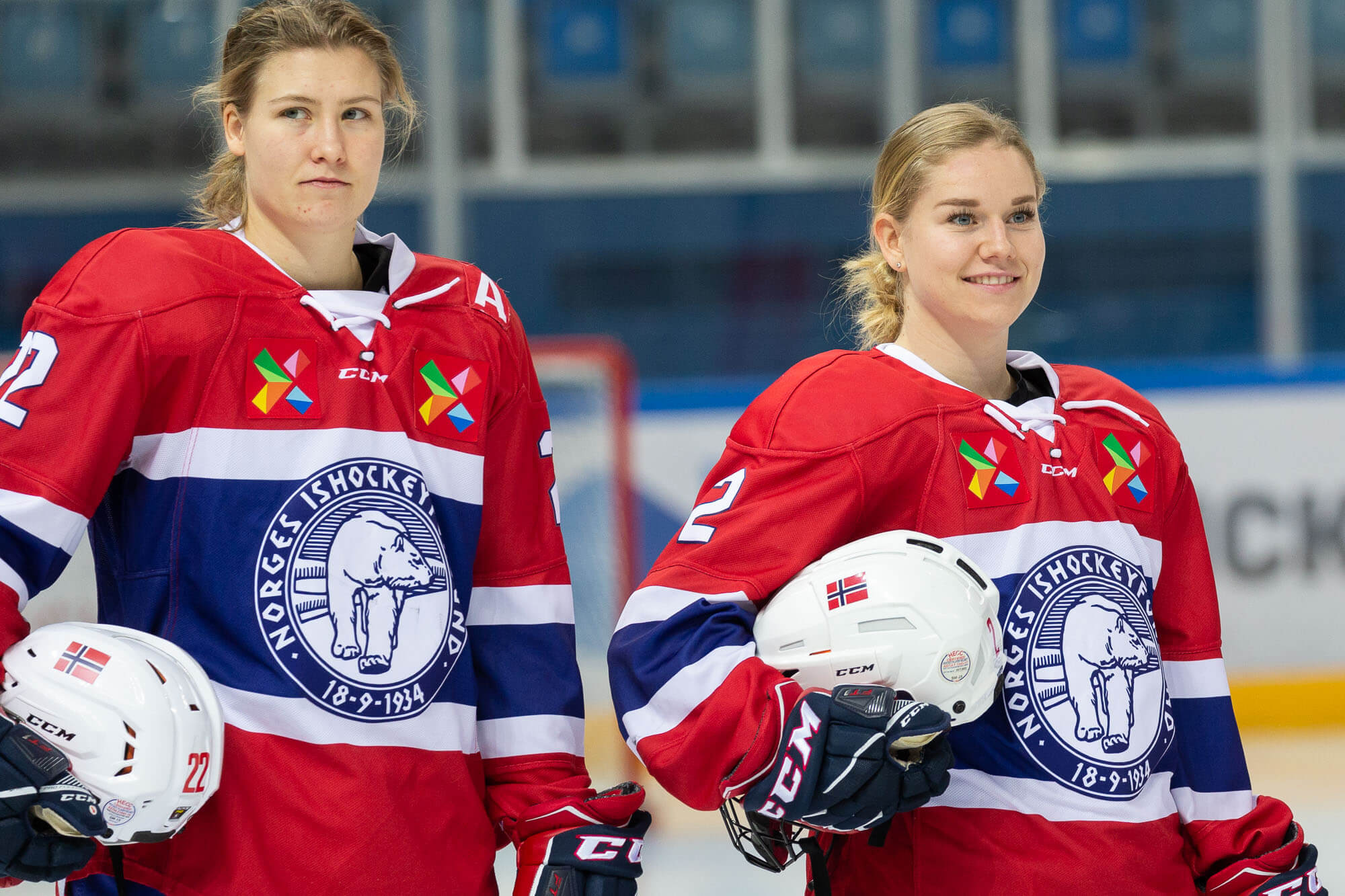 Хоккей женщины таблица. Женская сборная по хоккею. Женская сборная России по хоккею. Сборная РФ по женскому хоккею. Женская сборная Германии по хоккею.