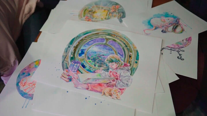 Жительница Новороссийска рисует акварелью открытки и отправляет по всему миру