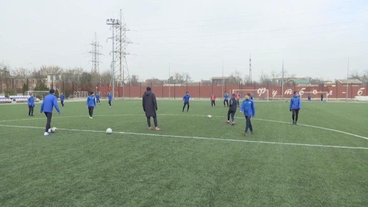 Выпускники краевой «Академии футбола» подписали 13 контрактов с клубами ПФЛ