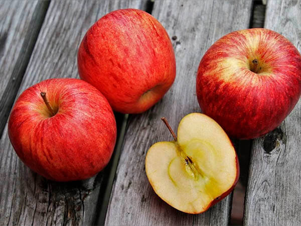 Яблоки и парацетамол: 5 вещей, разрушающих печень
