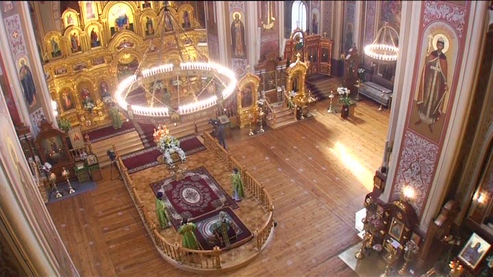 РПЦ призвала прихожан молиться дома в Страстную седмицу