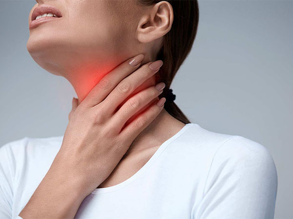 Как заварить клюкву при простуде и при боли в горле — народные рецепты лечения