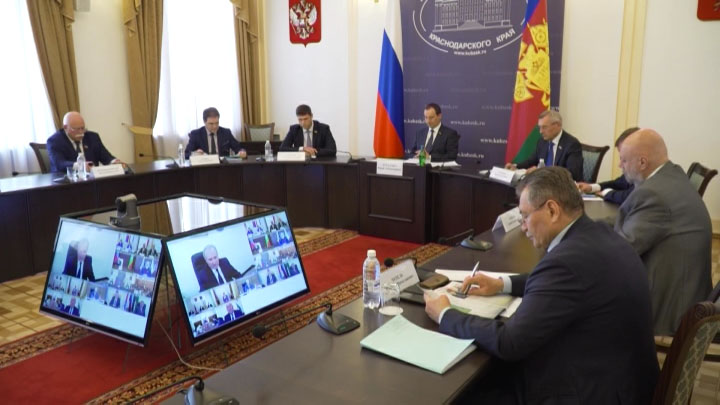 Семь инициатив депутатов ЗСК поддержали на собрании парламентариев юга России