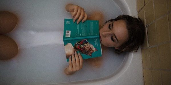Эндокринолог рассказала, почему вредно часто принимать ванну