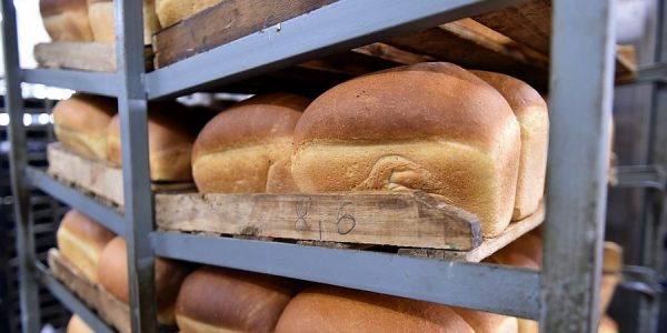Коробка: мукомольные и хлебопекарные предприятия края получат субсидии