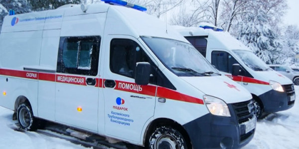 Центральная больница Кореновского района получила две новые машины скорой помощи