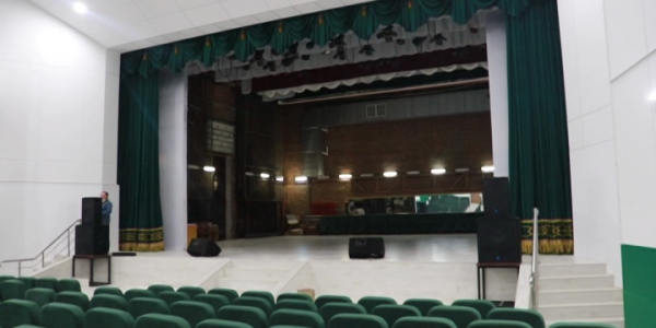 В Тбилисском районе завершают капитальный ремонт большого зала в Доме культуры