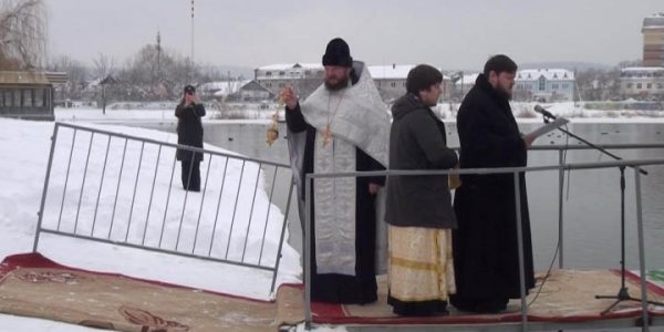 Православные кубанцы 18 января отмечают крещенский сочельник