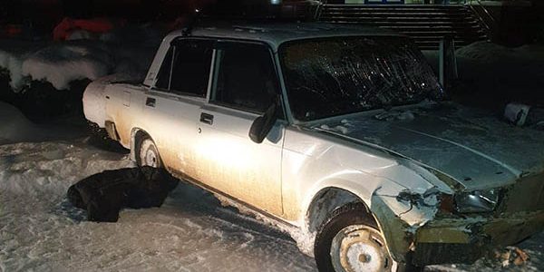 В Абинском районе угонщик не смог скрыться от погони из-за заснеженной дороги