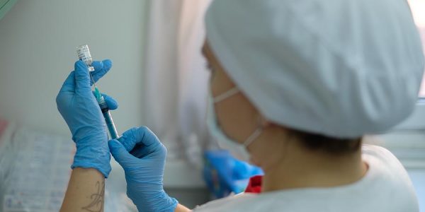 Эксперт прокомментировал «исчезновение» в РФ вакцины «ЭпиВакКорона»