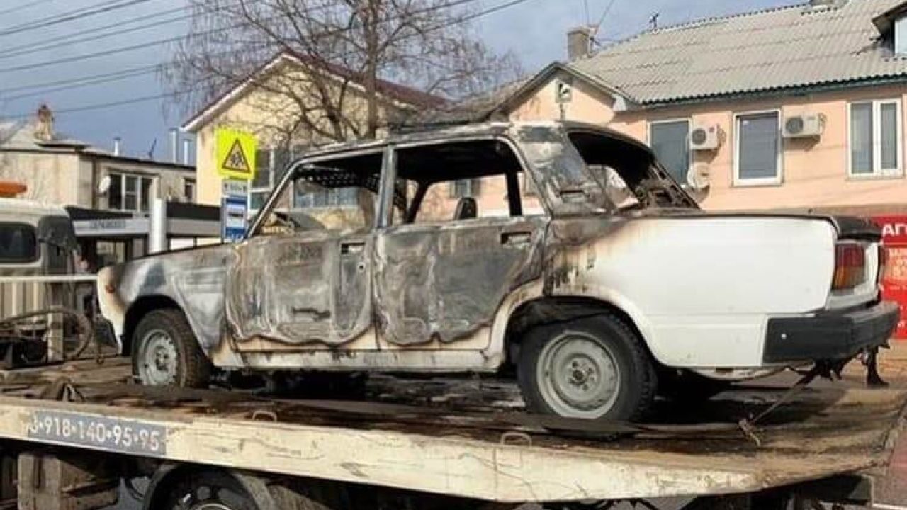 В Краснодаре двое парней ночью угнали и сожгли «семерку» - 11 февраля, 2021  Все новости, Происшествия «Кубань 24»