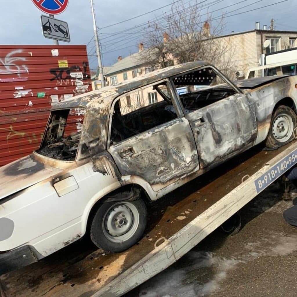 В Краснодаре двое парней ночью угнали и сожгли «семерку» - 11 февраля, 2021  Все новости, Происшествия «Кубань 24»