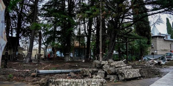 Реконструкцию верхнего парка сочинской «Ривьеры» завершат в июне
