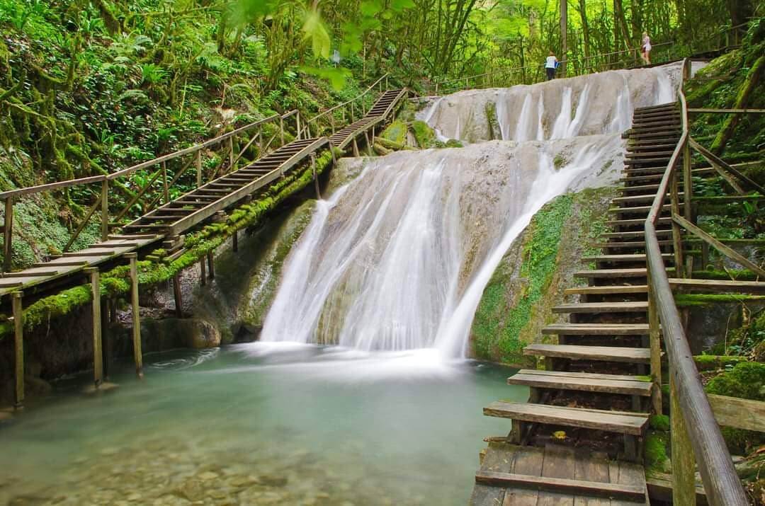 В Сочи с 1 апреля изменится время работы природного комплекса «33 водопада»