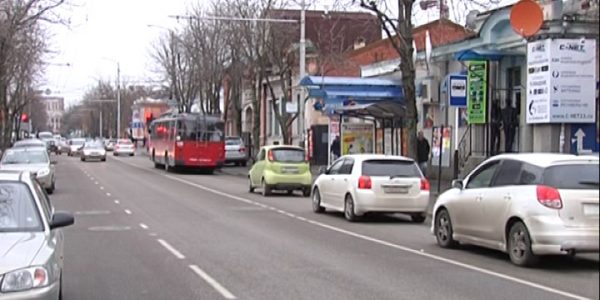 В Краснодаре увеличат количество выделенных полос для автобусов и троллейбусов