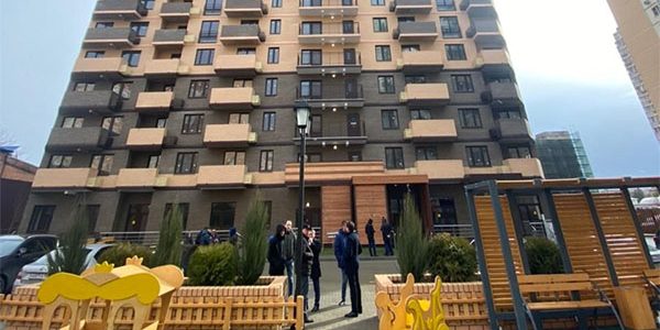 В Краснодаре собственникам квартир в ЖК «Маршал» начали выдавать ключи